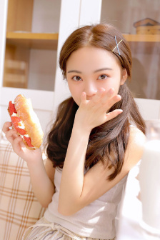 美女来了
